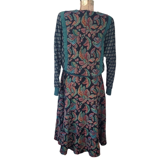Vintage 80s 3 piece skirt suit with botanical tapestry print - Picture 12 of 16
